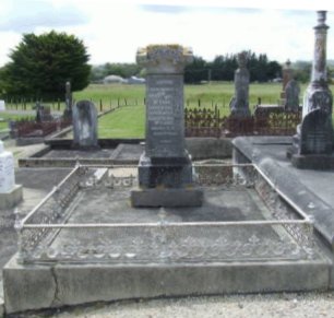 CHATFIELD Elizabeth 1874-1952 grave.jpg